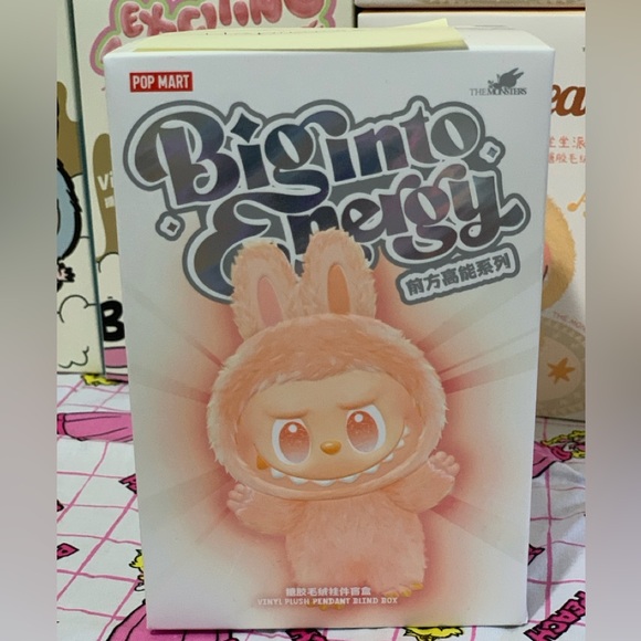 Pop Mart Big Into Energy Series- Happiness - Picture 1 of 5
